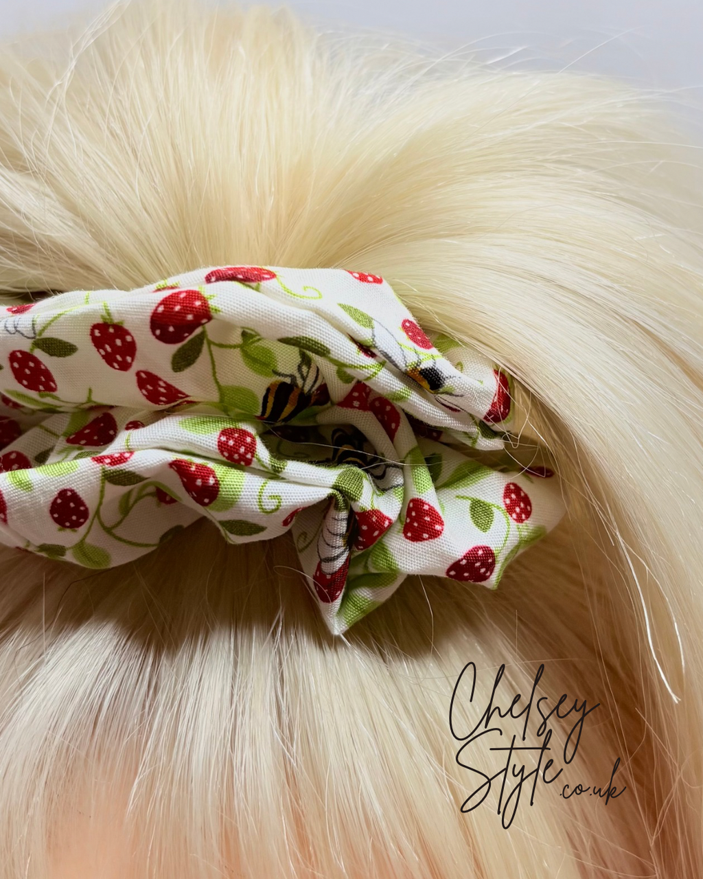 Bee & Berry Scrunchie
