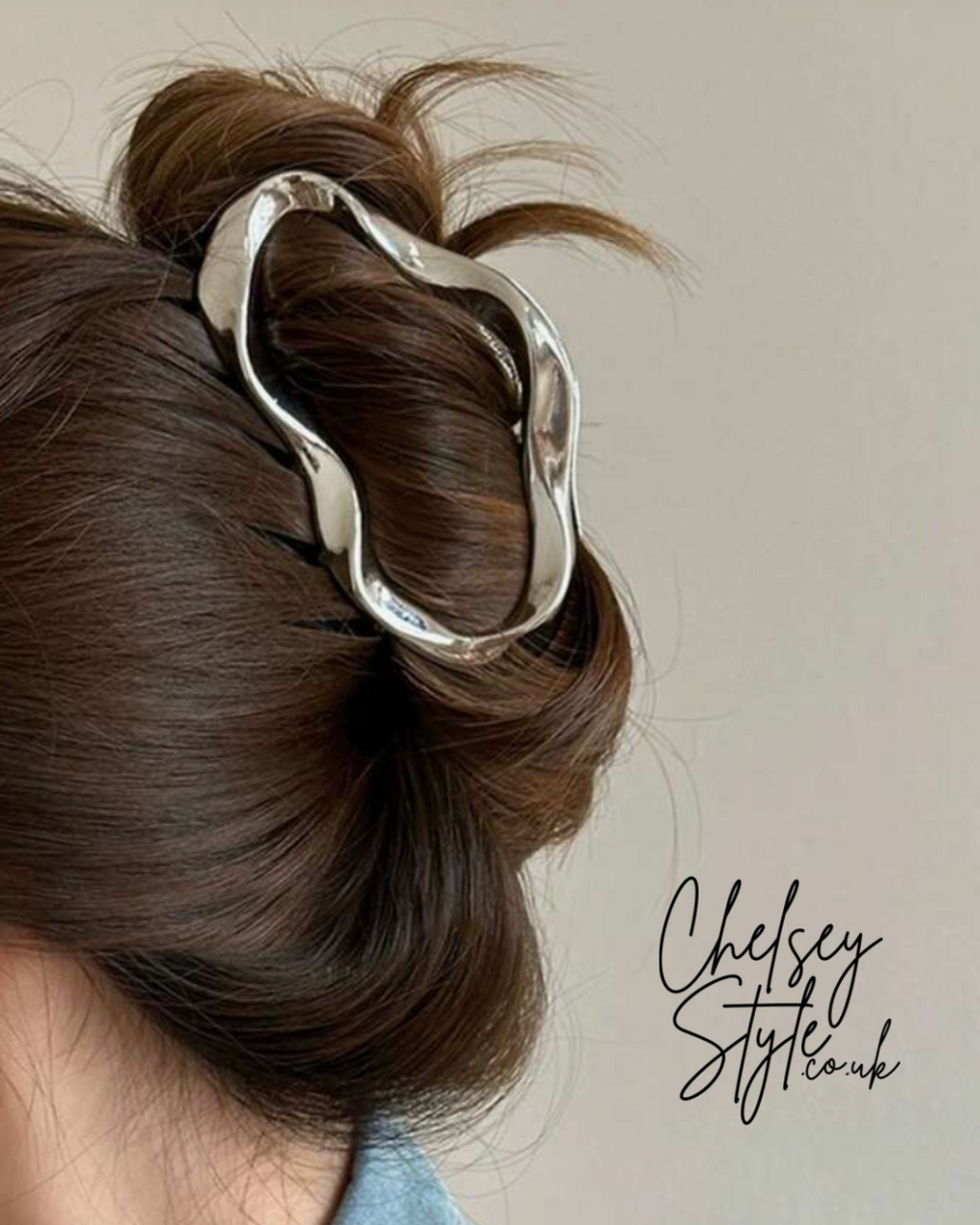 Wavy Silver Metal Hair Claw Clip